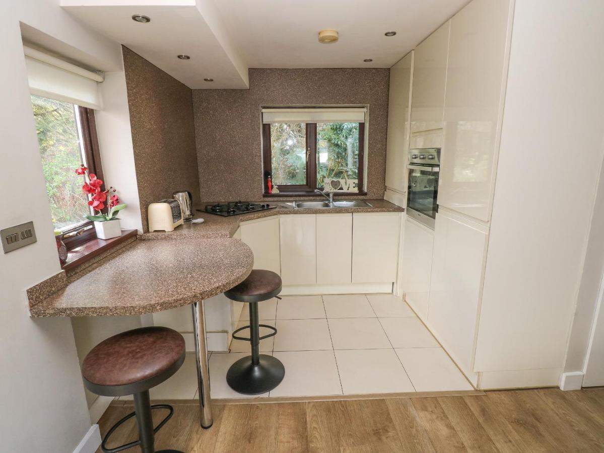 The Garden Flat Villa Saundersfoot Bagian luar foto